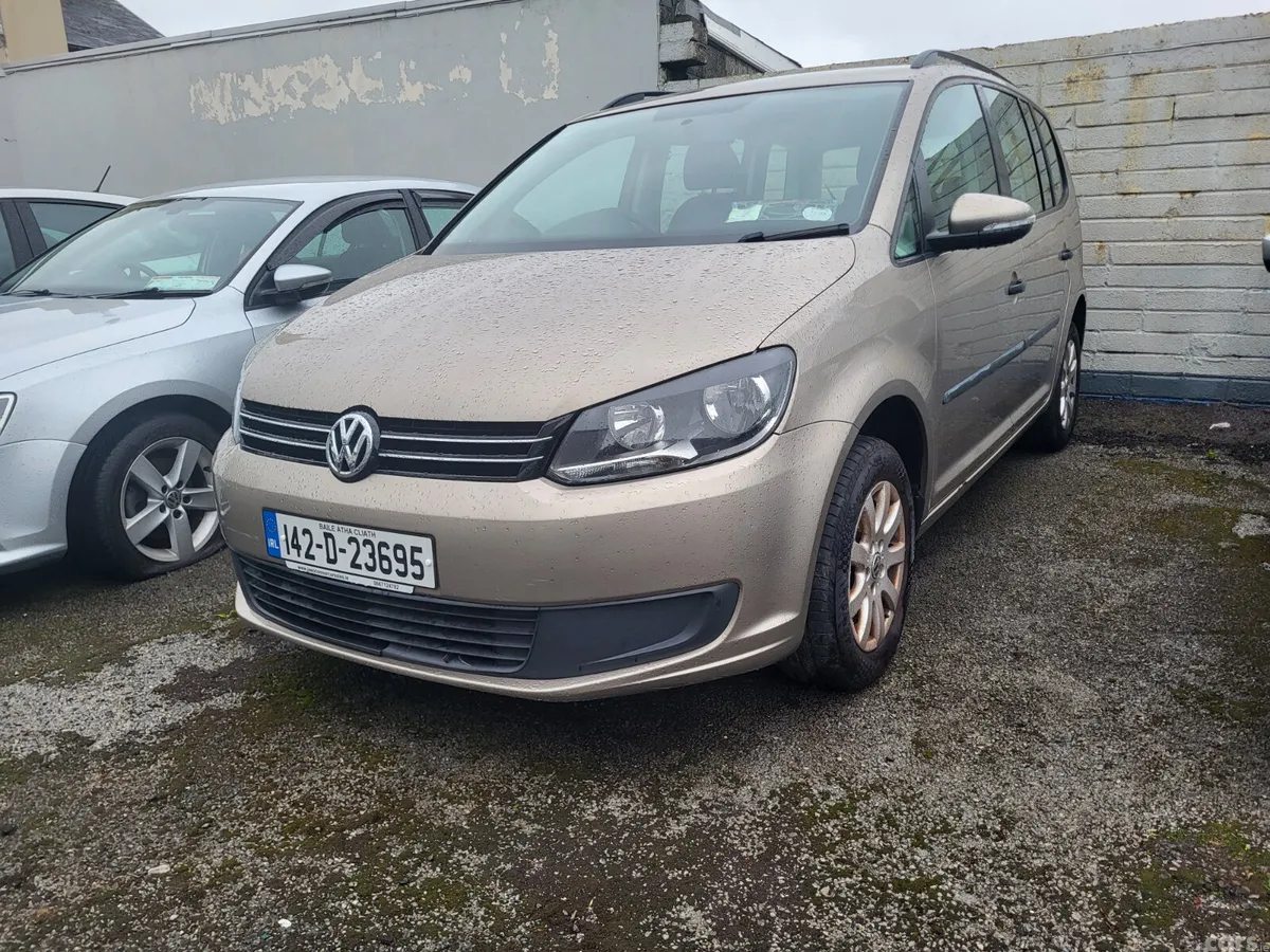 Volkswagen Touran MPV, Diesel, 2014, Beige