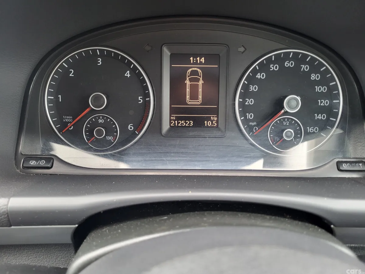 Volkswagen Touran MPV, Diesel, 2014, Beige