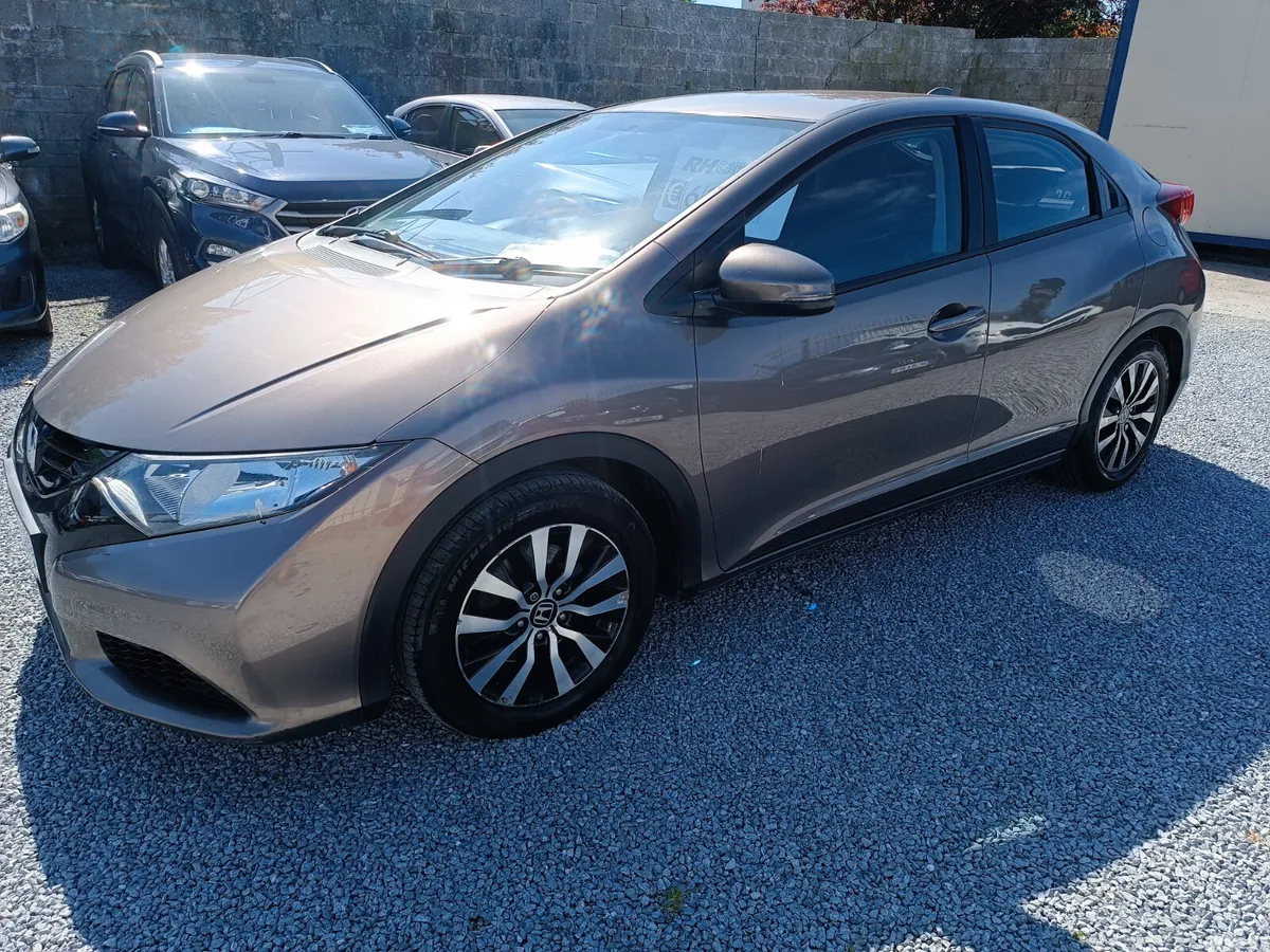 Honda Civic Hatchback, Diesel, 2014, Brown