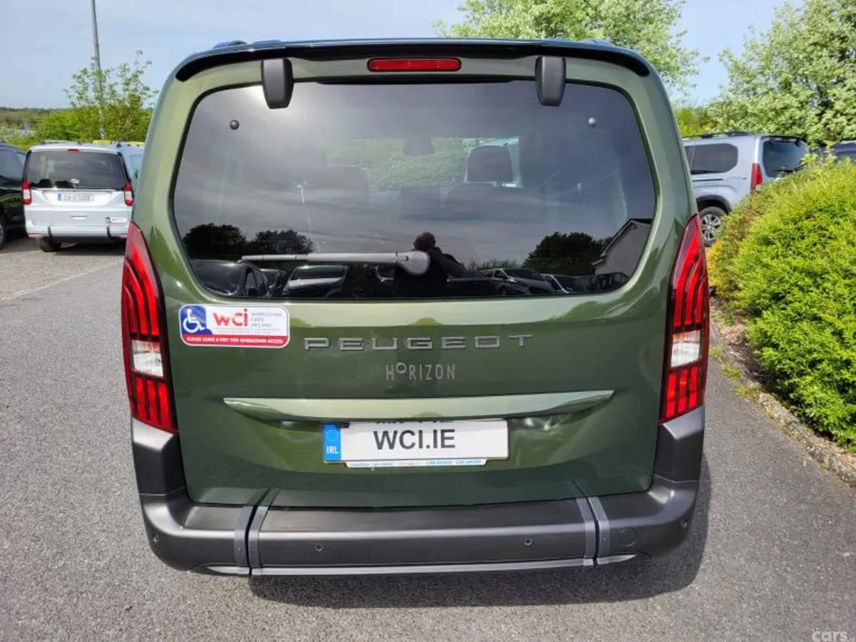 Peugeot Rifter MPV, Diesel, 2025, Green