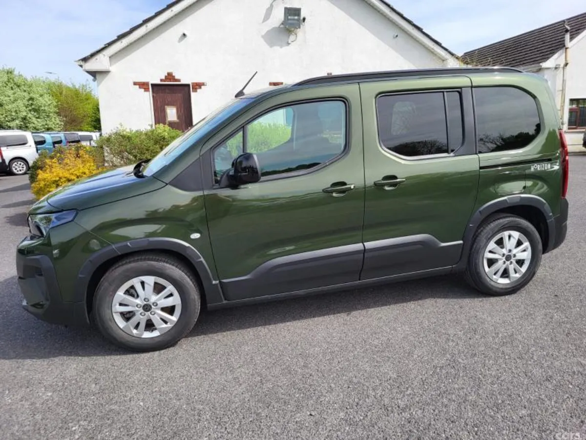 Peugeot Rifter MPV, Diesel, 2025, Green