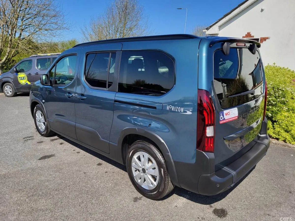 Peugeot Rifter MPV, Diesel, 2026, Blue