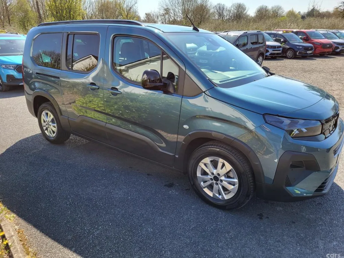 Peugeot Rifter MPV, Diesel, 2026, Blue