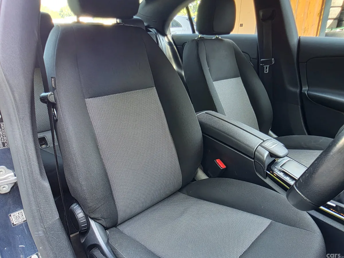 Mercedes-Benz CLA Saloon, Petrol, 2021, Blue