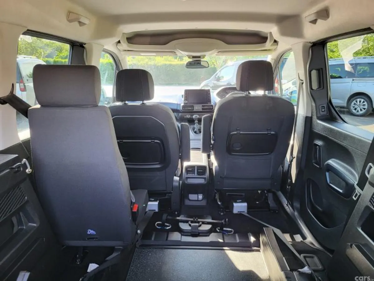Peugeot Rifter MPV, Diesel, 2022, Grey