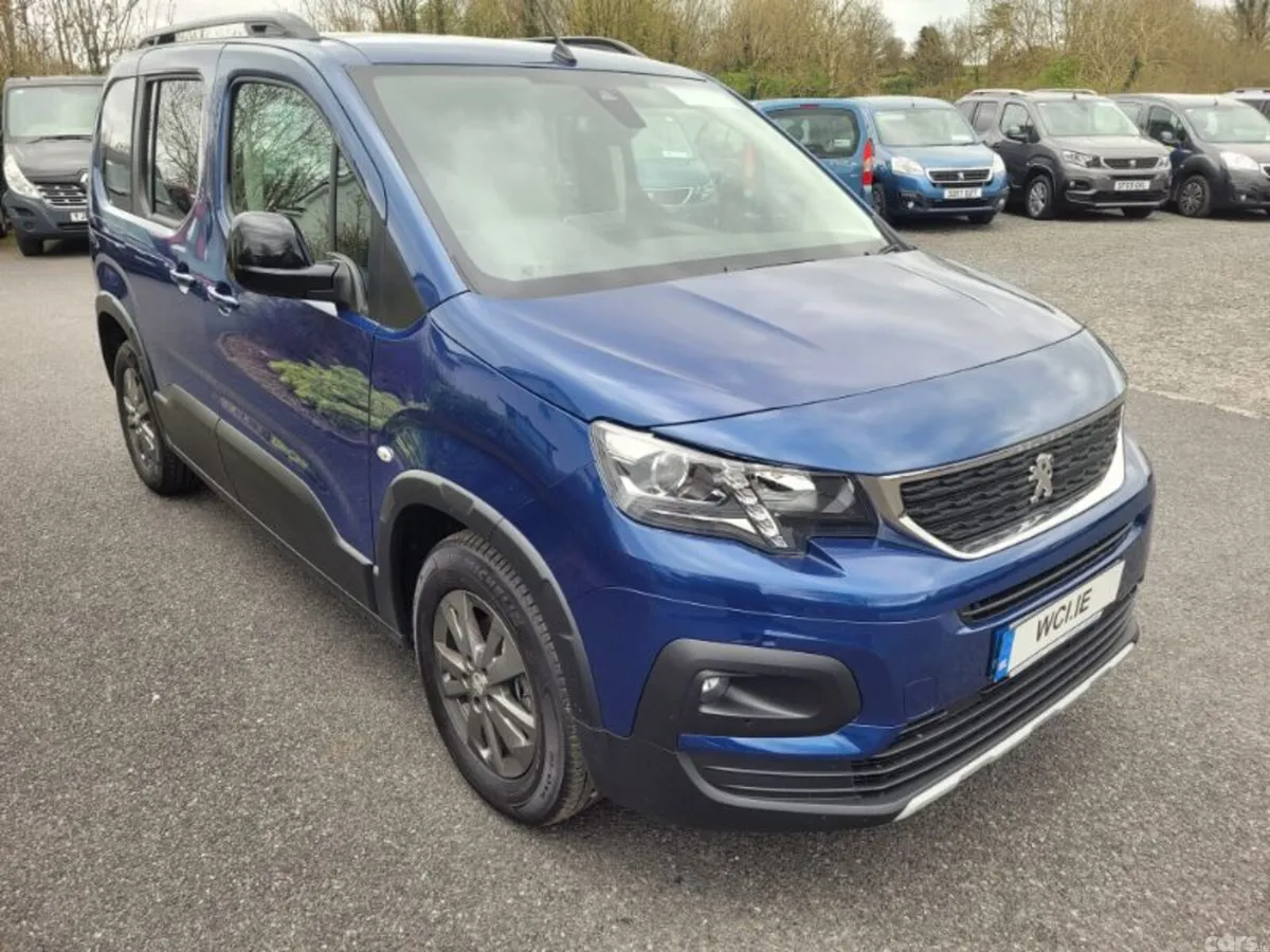 Peugeot Rifter MPV, Diesel, 2023, Blue