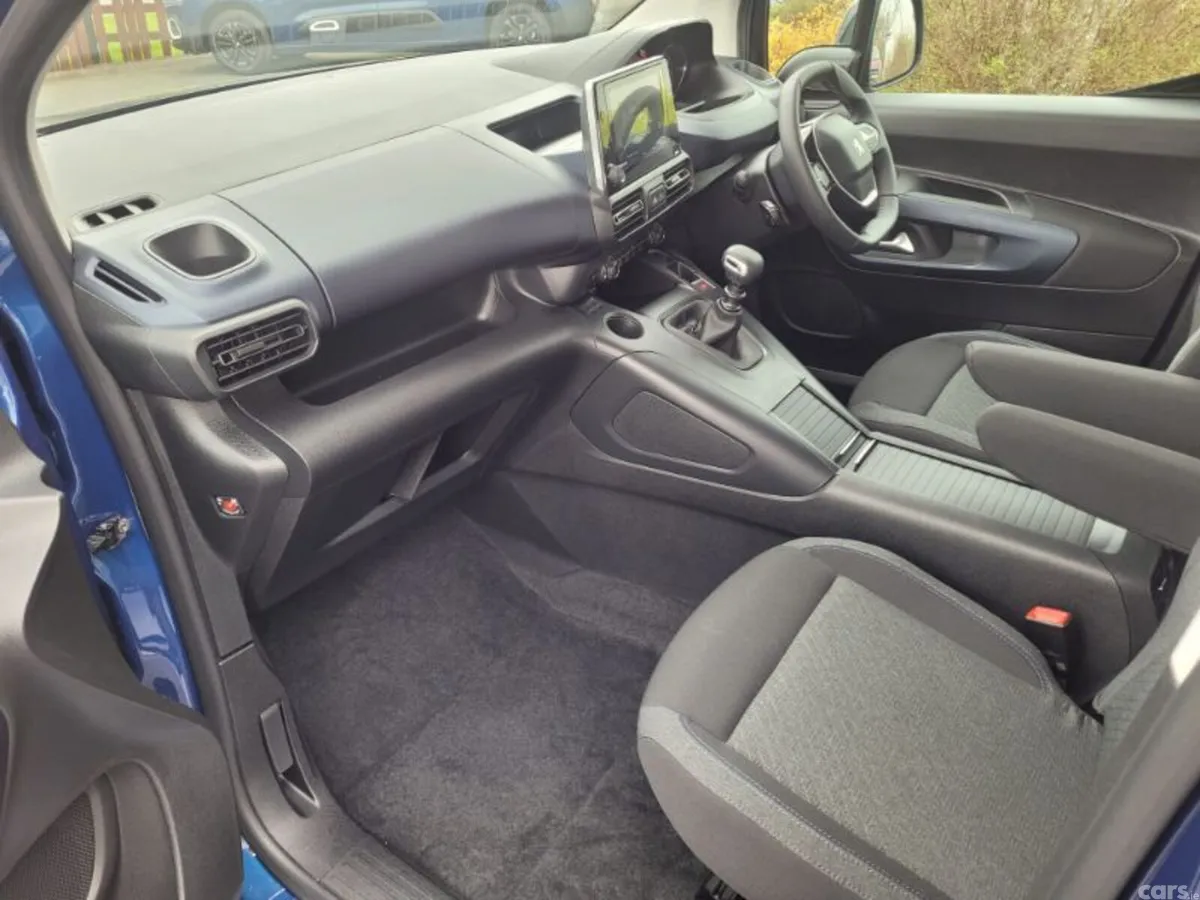 Peugeot Rifter MPV, Diesel, 2023, Blue
