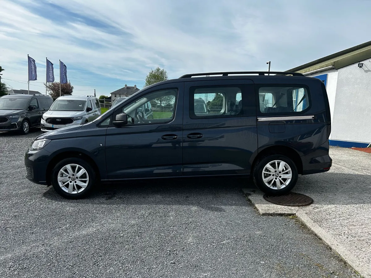 Volkswagen Caddy Maxi Life MPV, Diesel, 2026, Blue