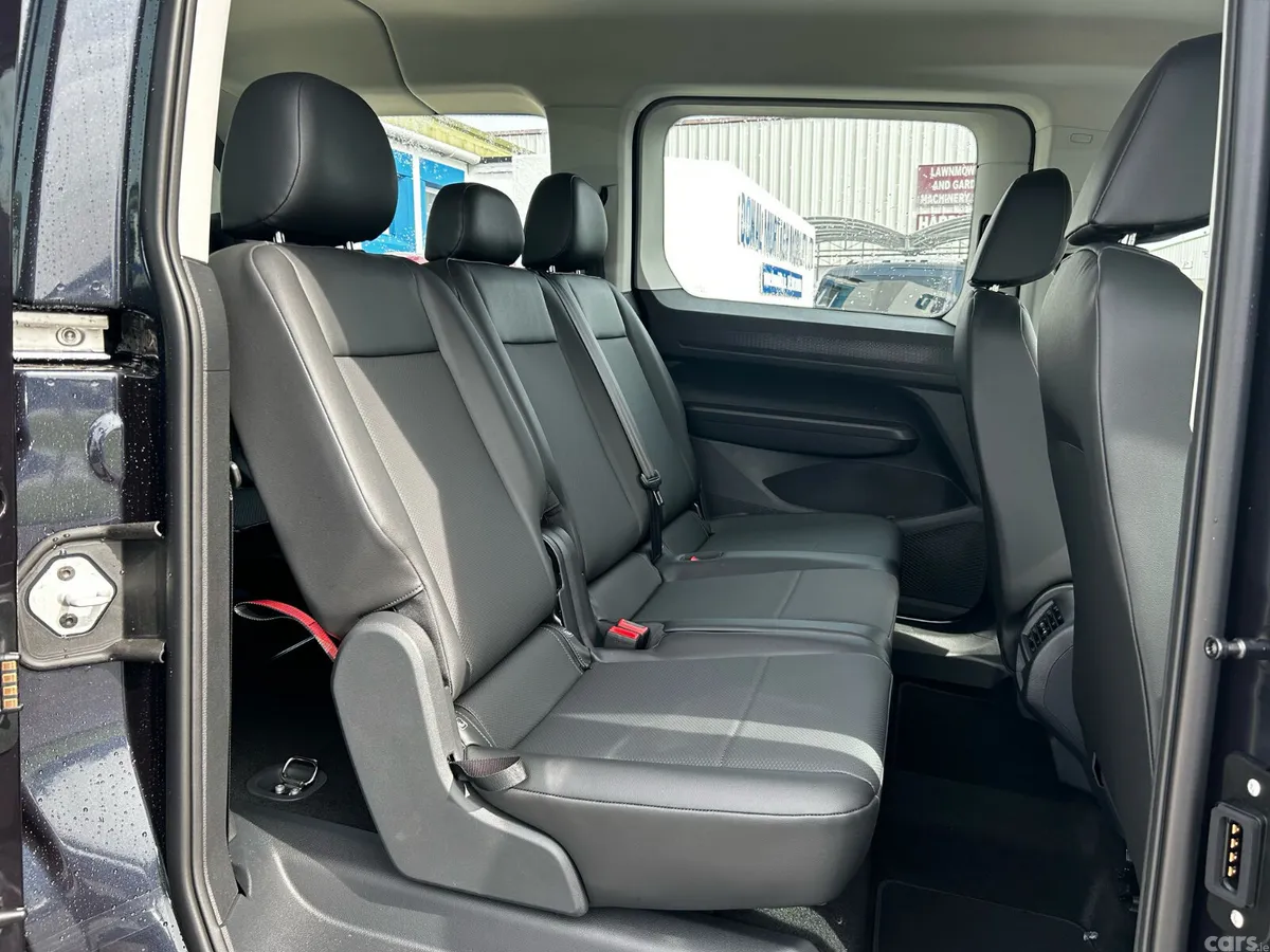 Volkswagen Caddy Maxi Life MPV, Diesel, 2026, Blue