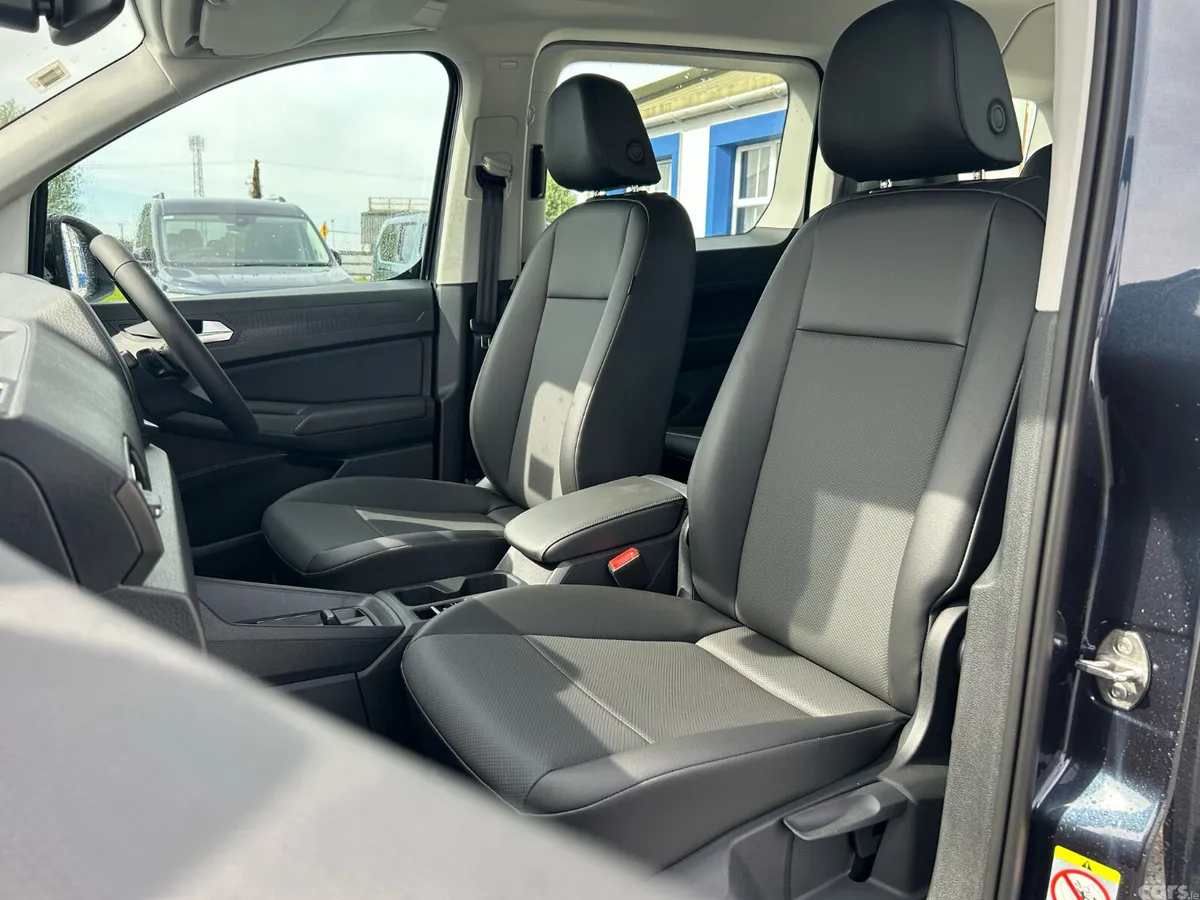 Volkswagen Caddy Maxi Life MPV, Diesel, 2026, Blue