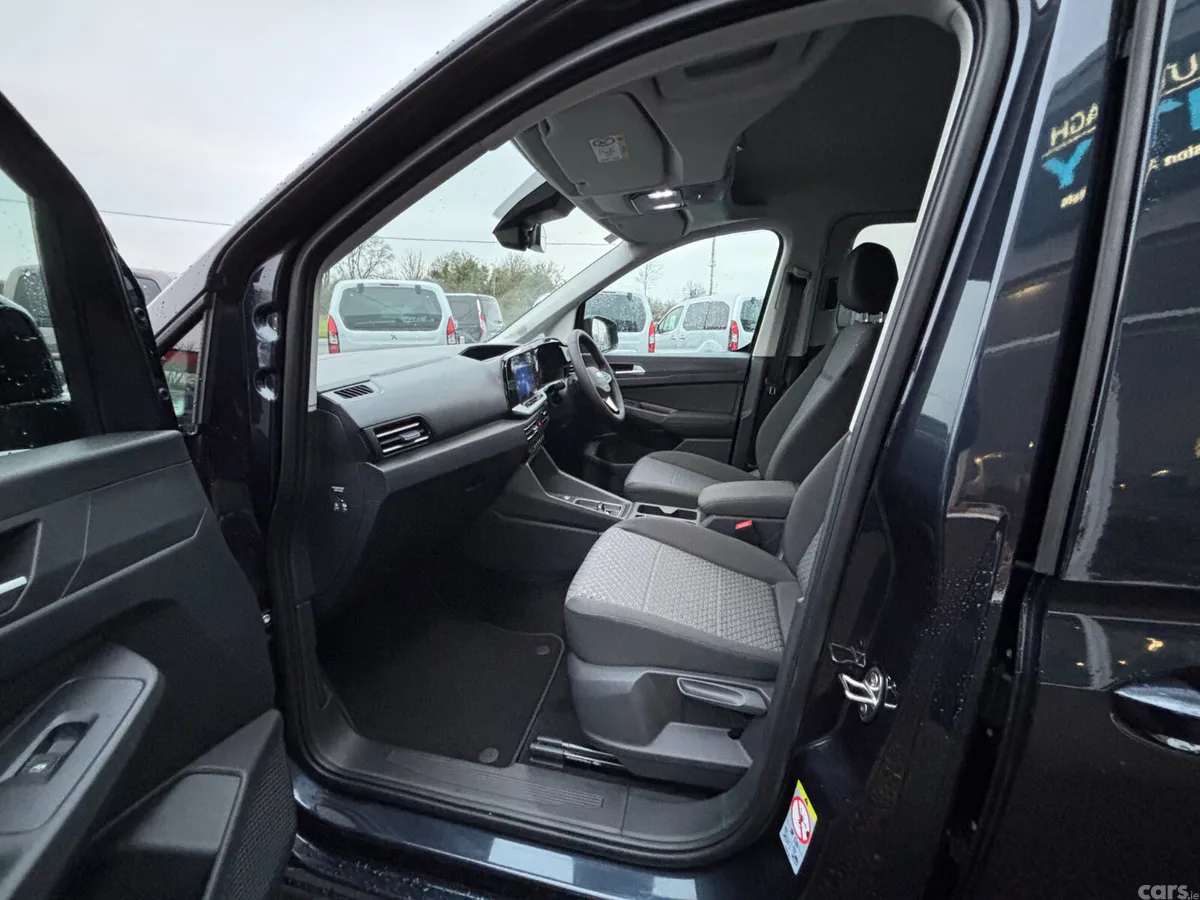 Ford Tourneo Connect MPV, Diesel, 2027, Grey