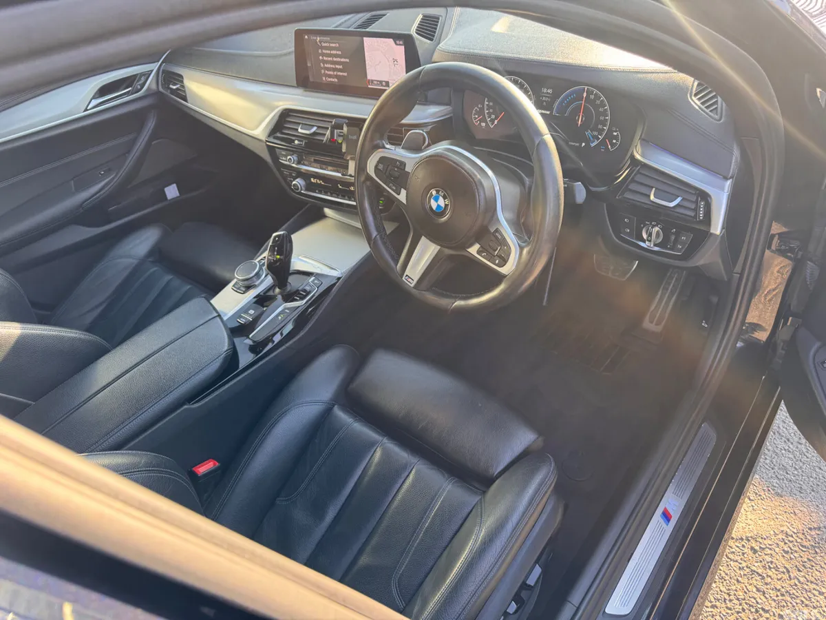 BMW 5-Series Saloon, Petrol Plug-in Hybrid, 2018, Black