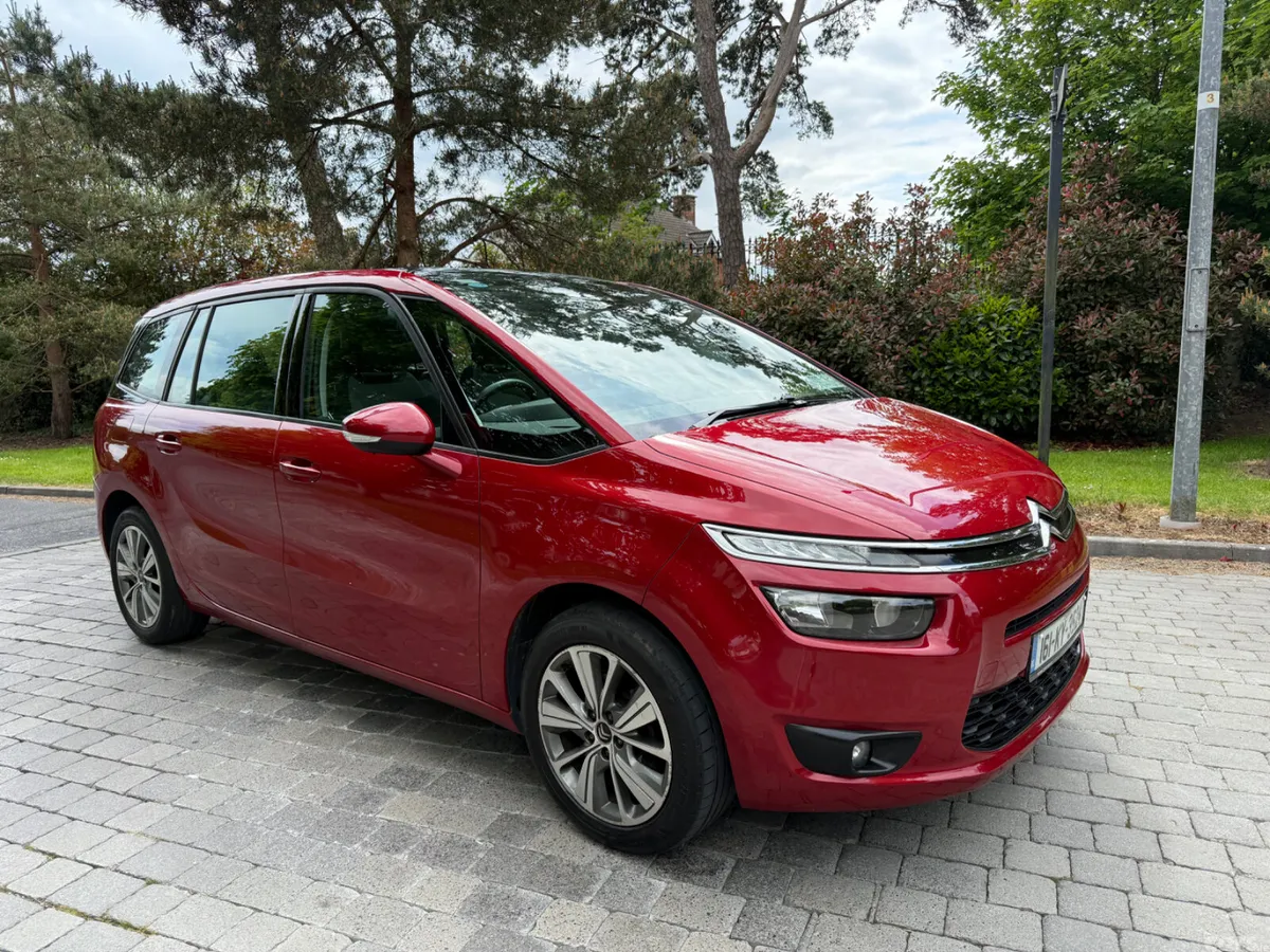 Citroen Grand C4 Picasso Hatchback, Diesel, 2016, Red
