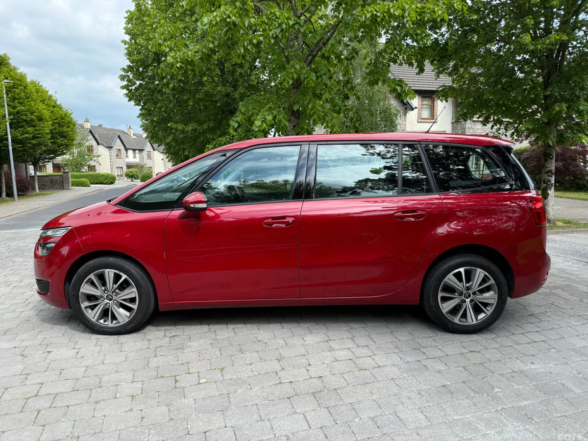 Citroen Grand C4 Picasso Hatchback, Diesel, 2016, Red