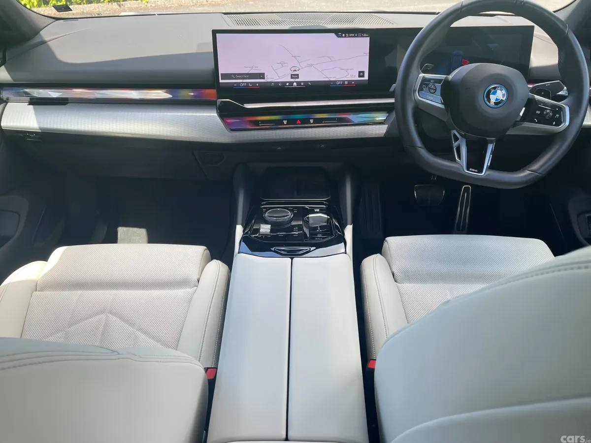 BMW 5-Series Saloon, Petrol Hybrid, 2024, Blue