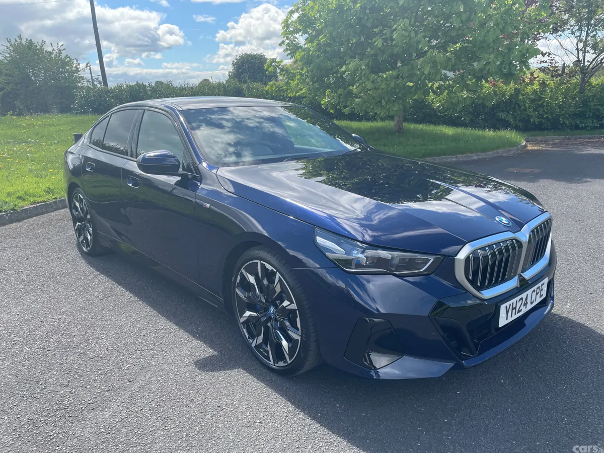 BMW 5-Series Saloon, Petrol Hybrid, 2024, Blue