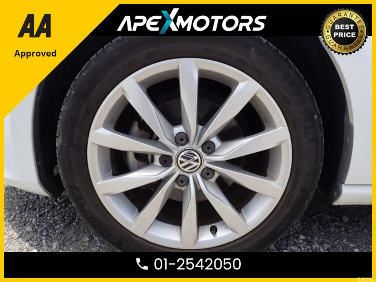 Volkswagen Golf Hatchback, Petrol, 2016, White