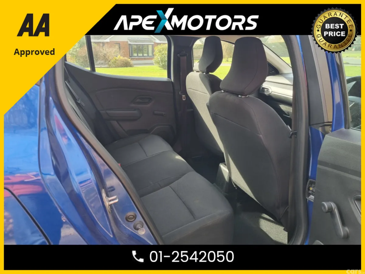 Dacia Sandero Hatchback, Petrol, 2021, Blue