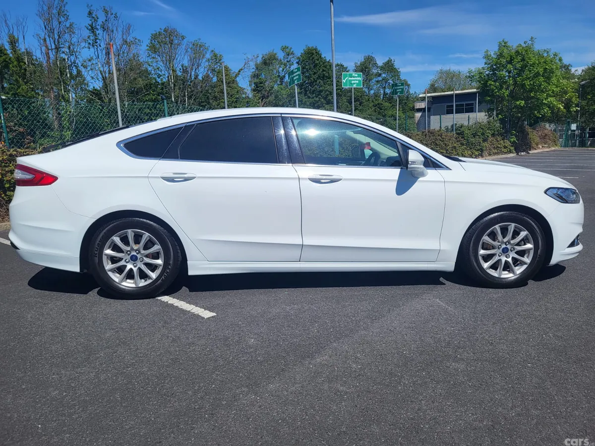 Ford Mondeo Hatchback, Diesel, 2017, White