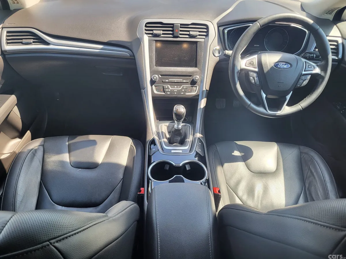 Ford Mondeo Hatchback, Diesel, 2017, White