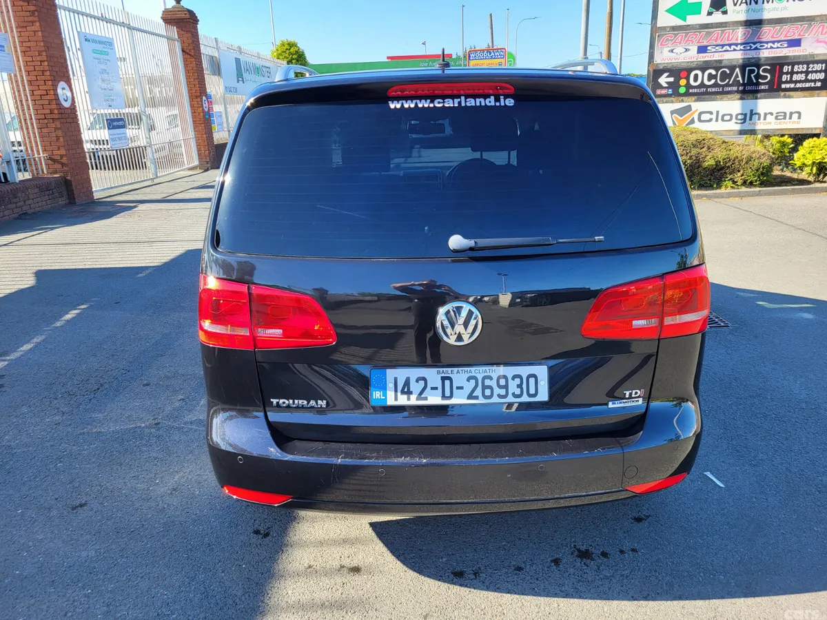 Volkswagen Touran MPV, Diesel, 2014, Black