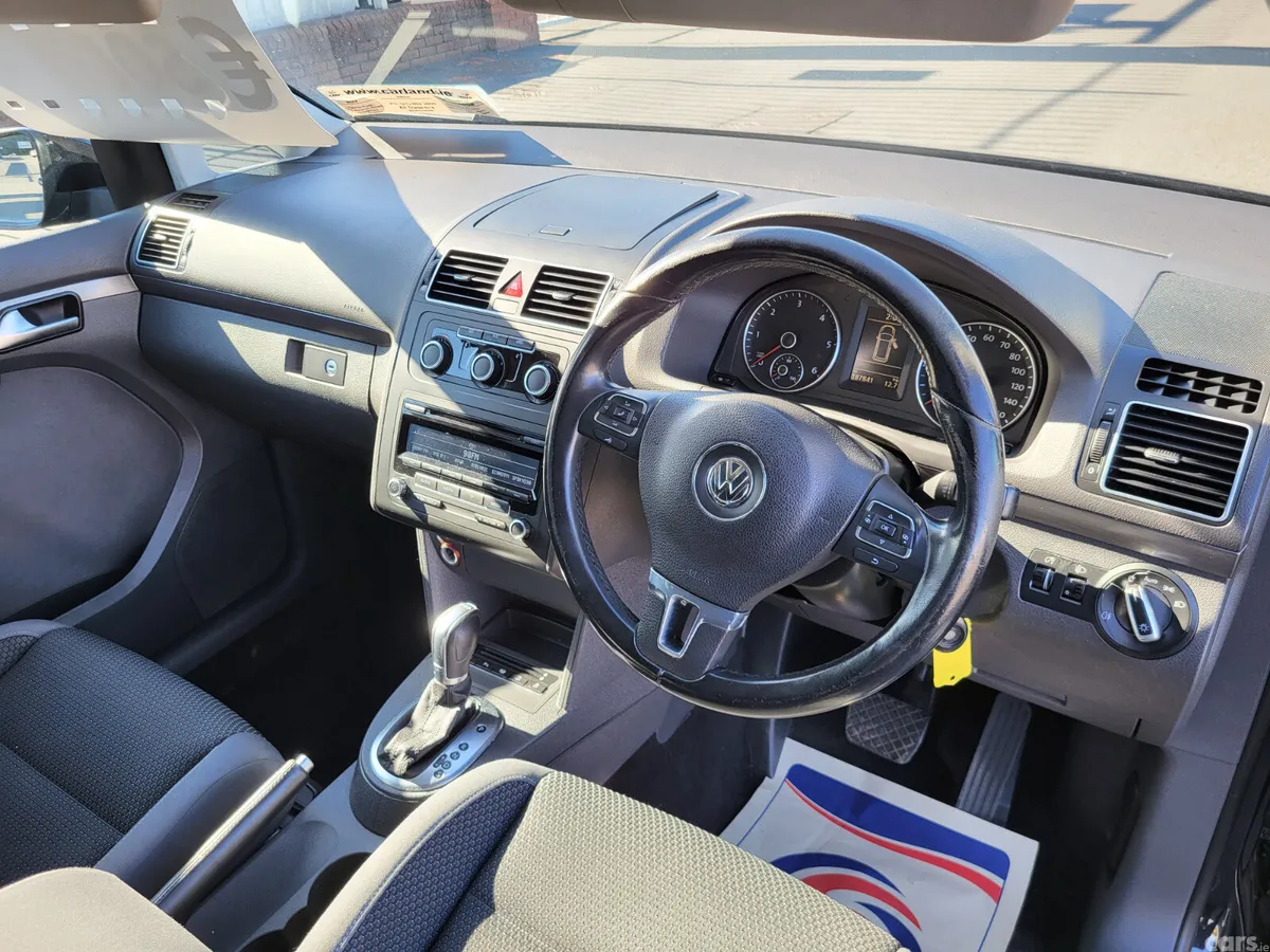 Volkswagen Touran MPV, Diesel, 2014, Black