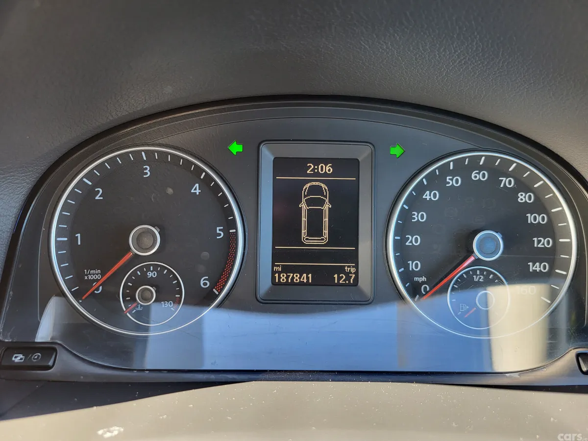 Volkswagen Touran MPV, Diesel, 2014, Black