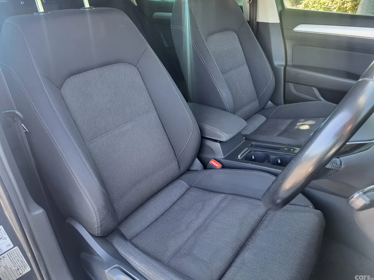 Volkswagen Passat Estate, Diesel, 2017, Grey