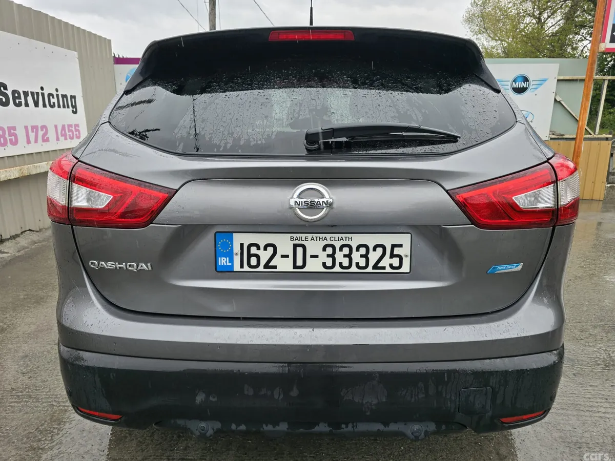 Nissan Qashqai Hatchback, Diesel, 2016, Grey