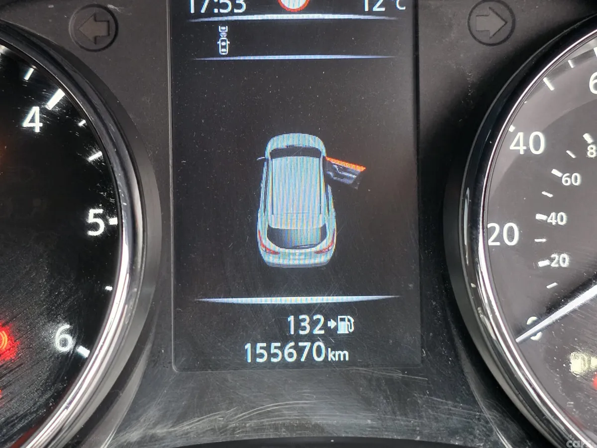Nissan Qashqai Hatchback, Diesel, 2016, Grey