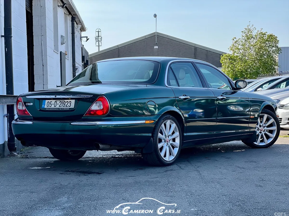 Jaguar XJ Saloon, Petrol, 2005, Green