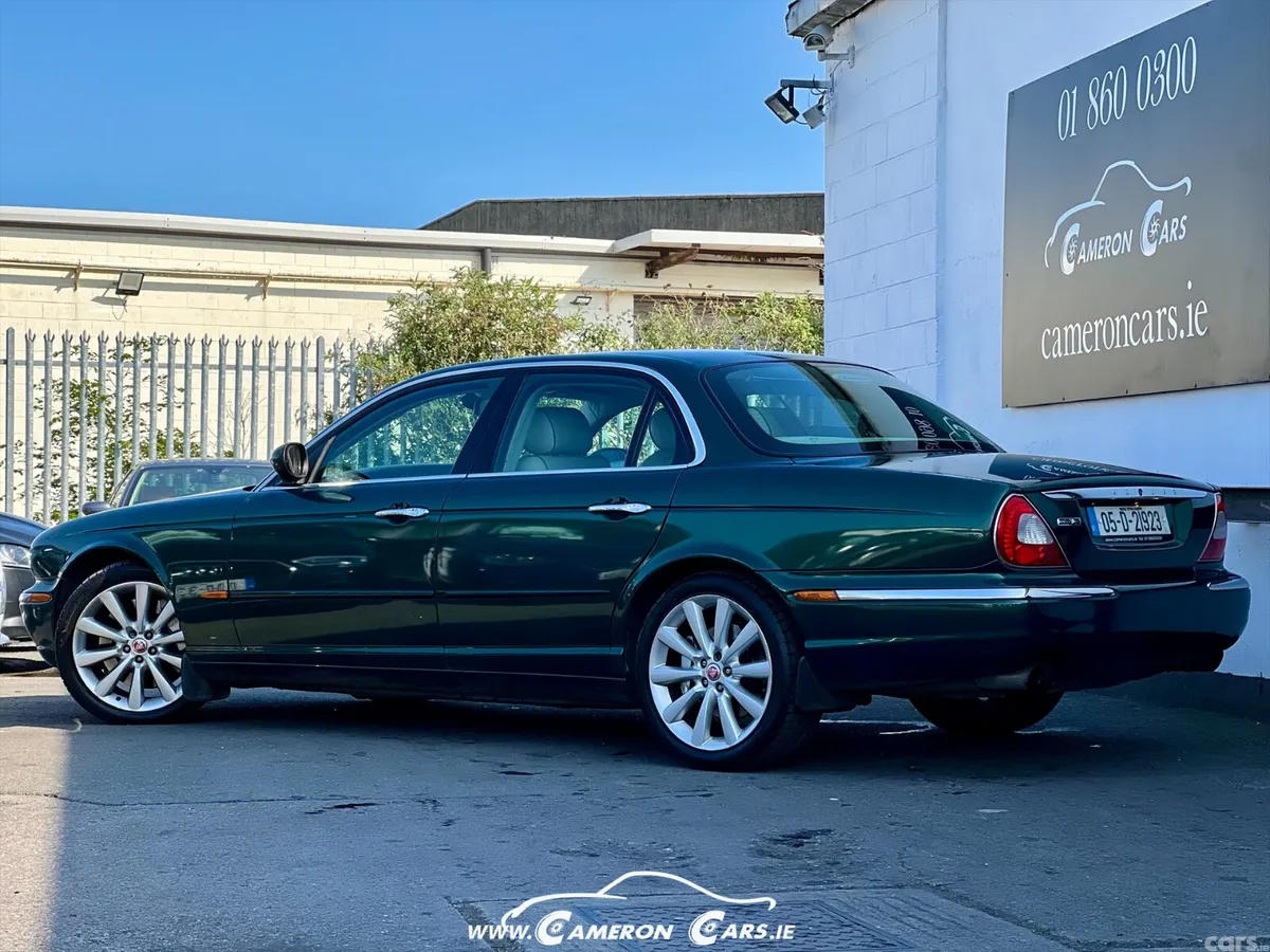 Jaguar XJ Saloon, Petrol, 2005, Green
