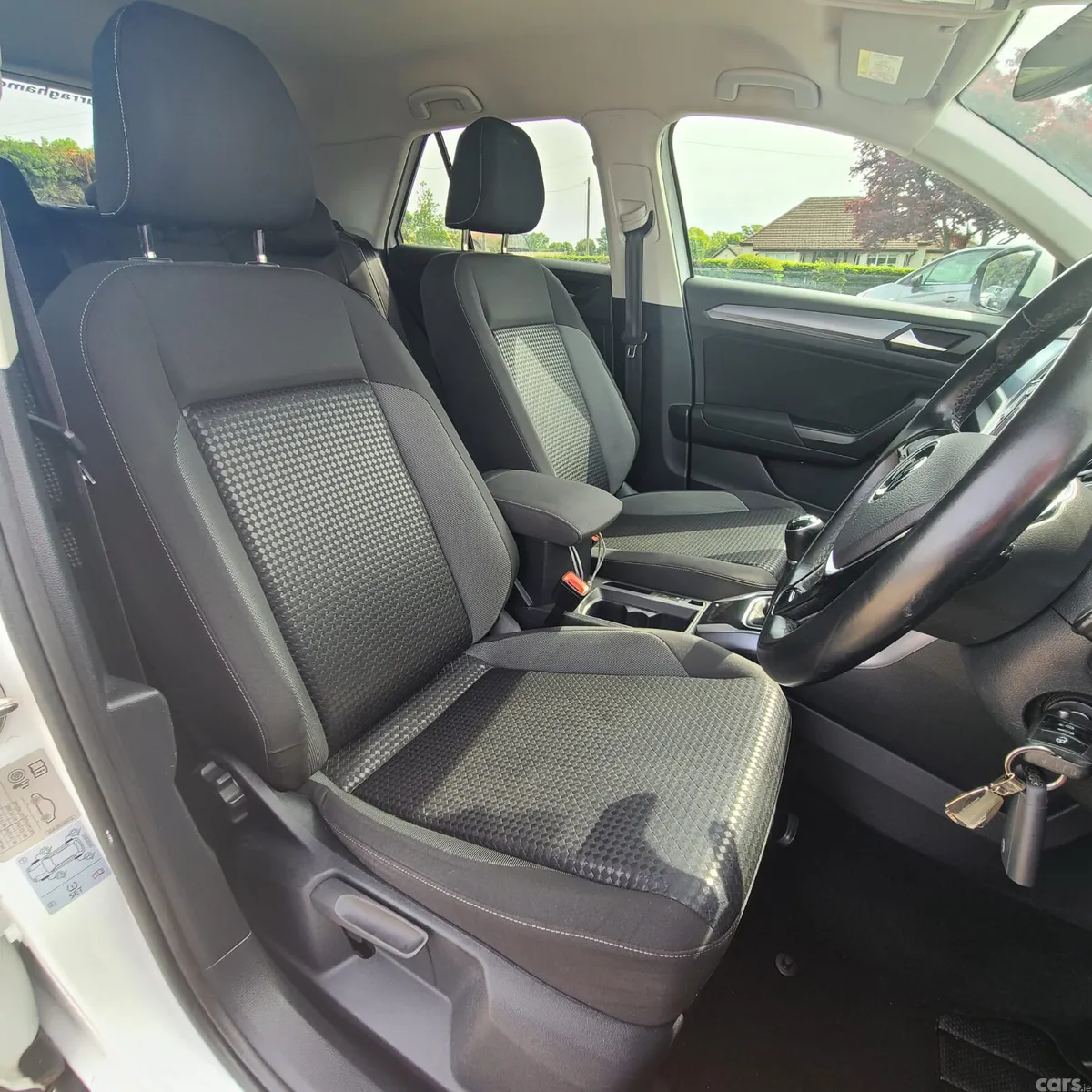 Volkswagen T-Roc SUV, Diesel, 2022, White