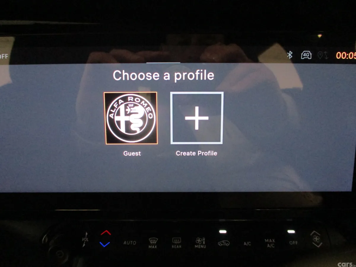 Alfa Romeo Junior SUV, Petrol Hybrid, 2026, Red