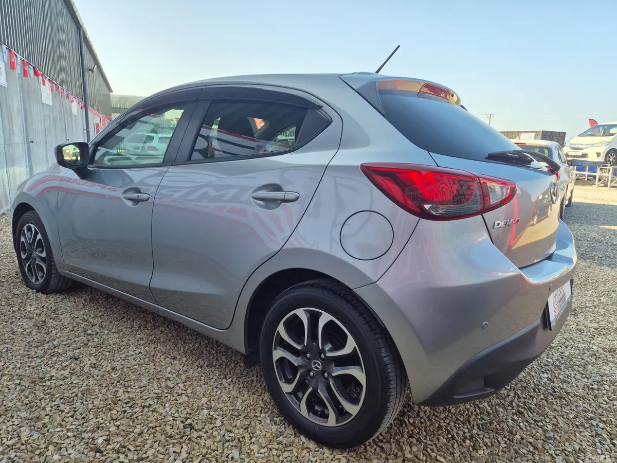Mazda Demio Hatchback, Diesel, 2014, Grey