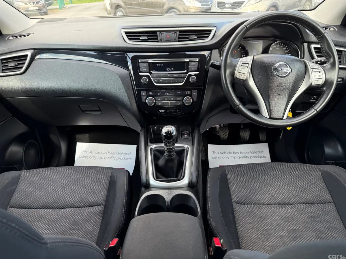 Nissan Qashqai Hatchback, Diesel, 2015, Black