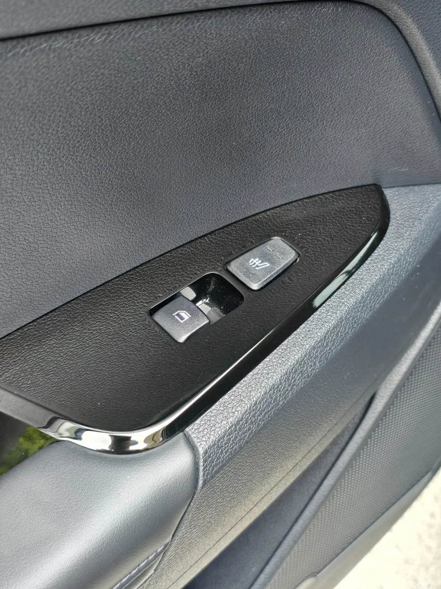 Kia Sportage SUV, Petrol Plug-in Hybrid, 2022, Grey