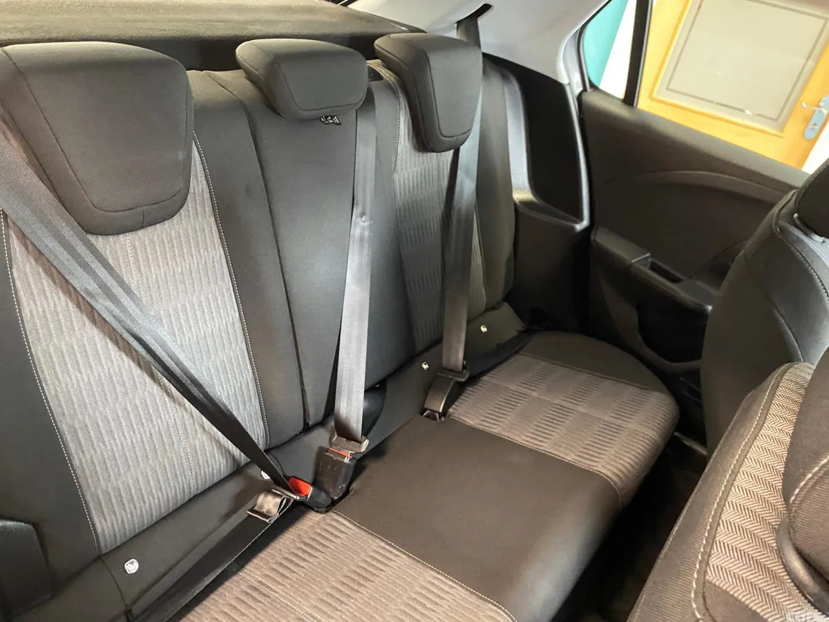 Opel Corsa Hatchback, Petrol, 2020, Grey