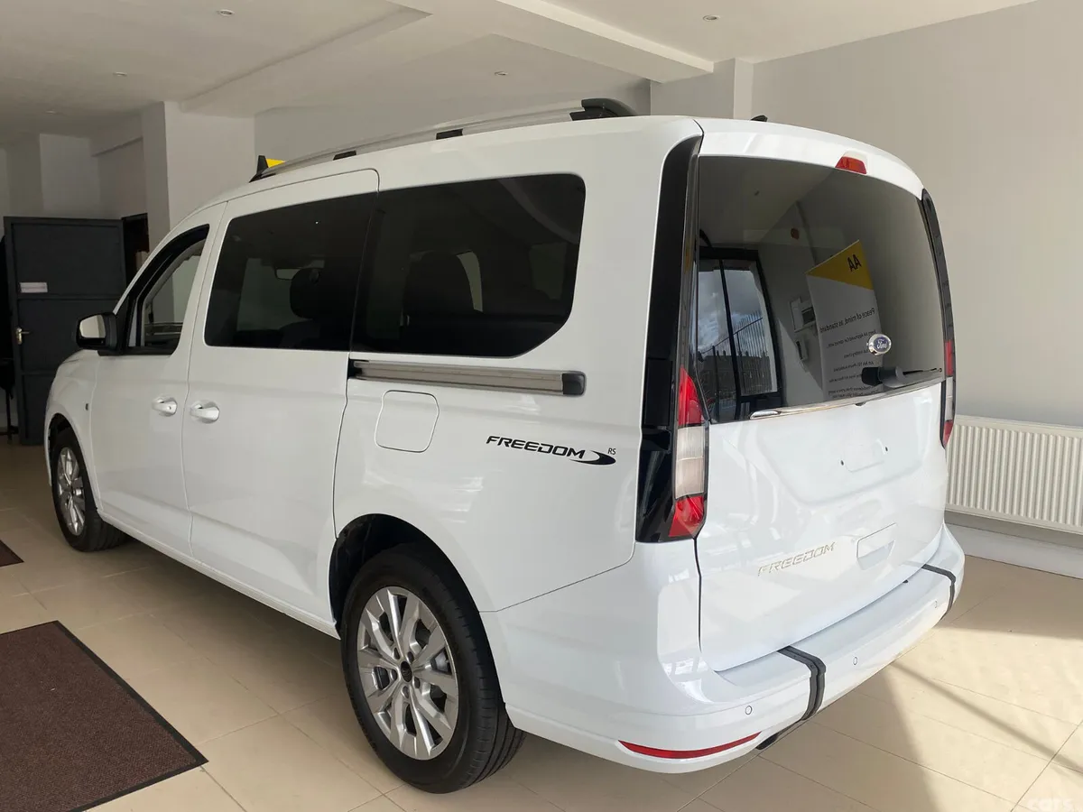 Ford Tourneo Connect MPV, Diesel, 2026, White