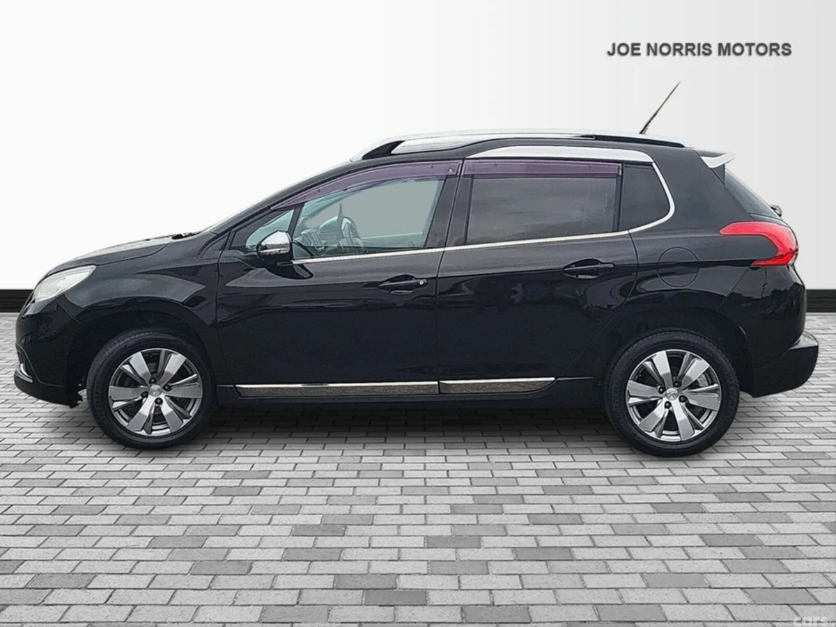 Peugeot 2008 Hatchback, Petrol, 2016, Black