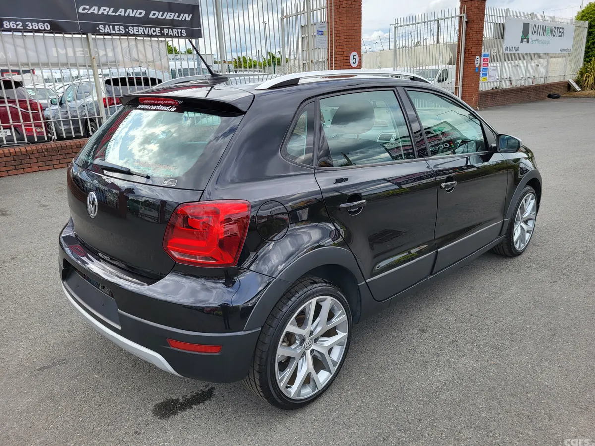 Volkswagen Polo SUV, Petrol, 2015, Black