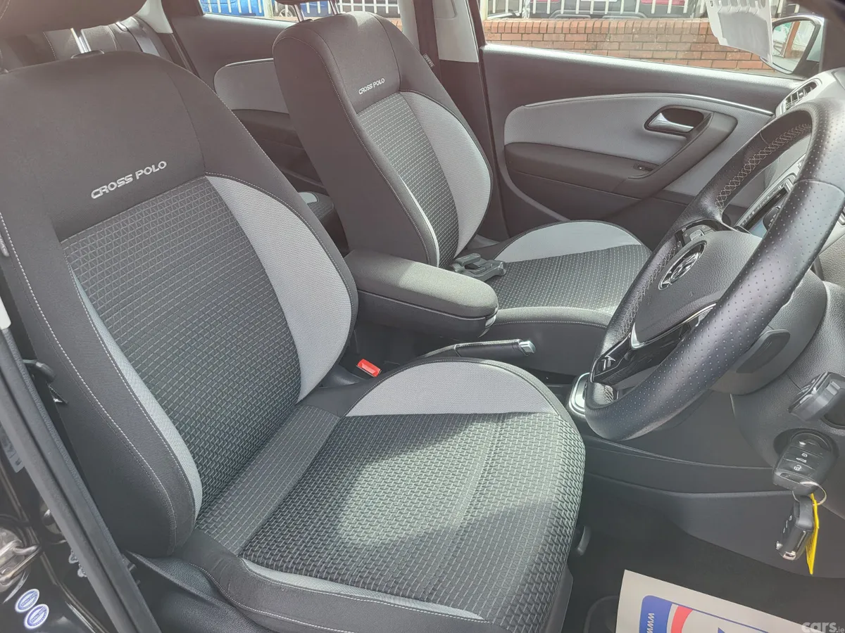Volkswagen Polo SUV, Petrol, 2015, Black