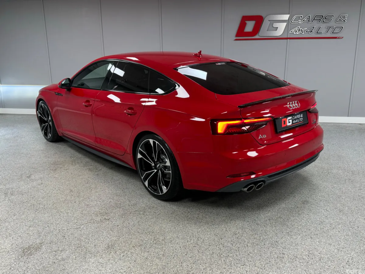 Audi A5 Hatchback, Diesel, 2017, Red