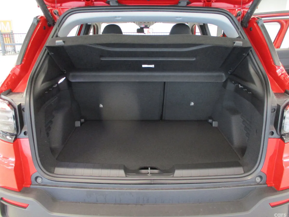 Jeep Avenger SUV, Petrol Hybrid, 2026, Red