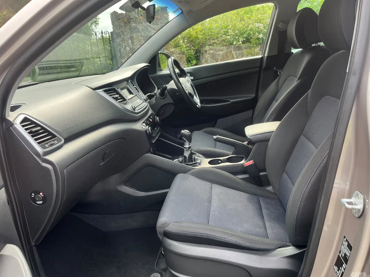 Hyundai Tucson SUV, Diesel, 2017, White