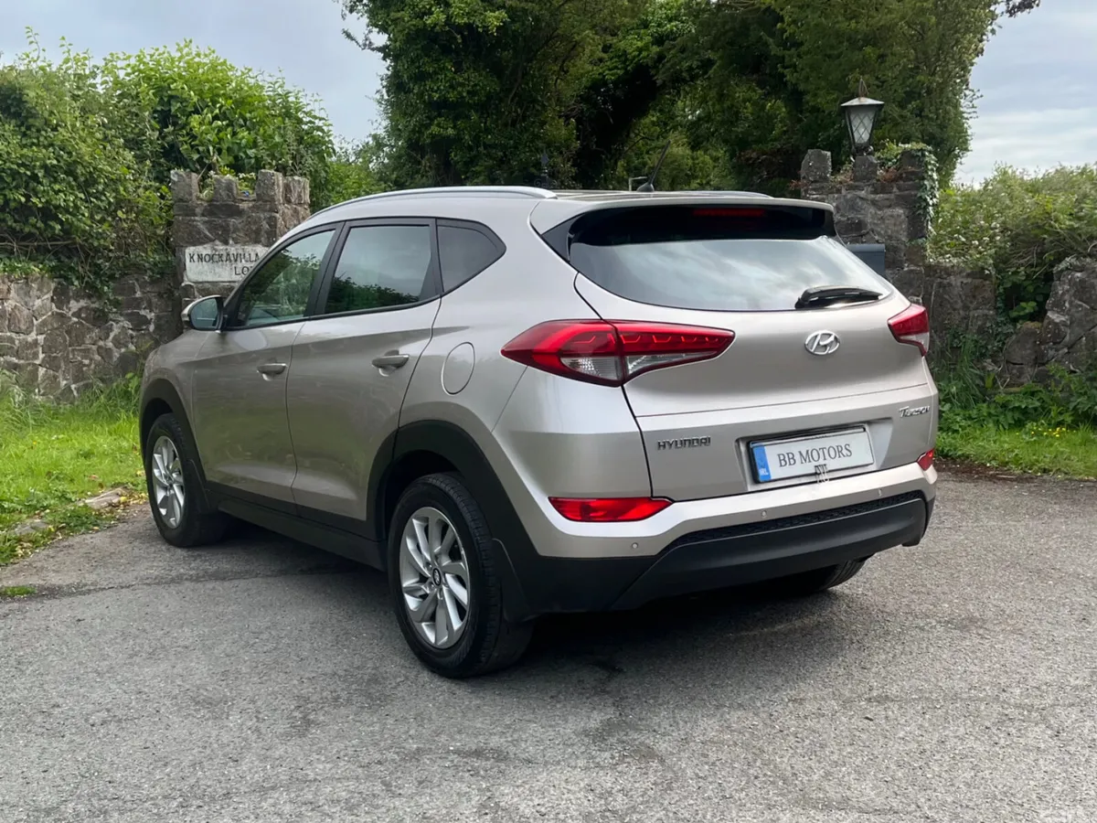 Hyundai Tucson SUV, Diesel, 2017, White
