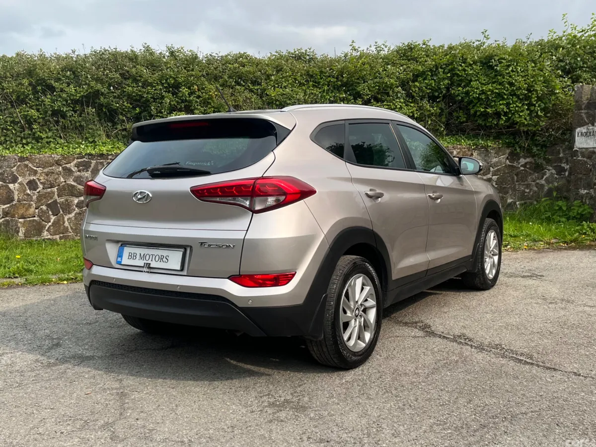 Hyundai Tucson SUV, Diesel, 2017, White