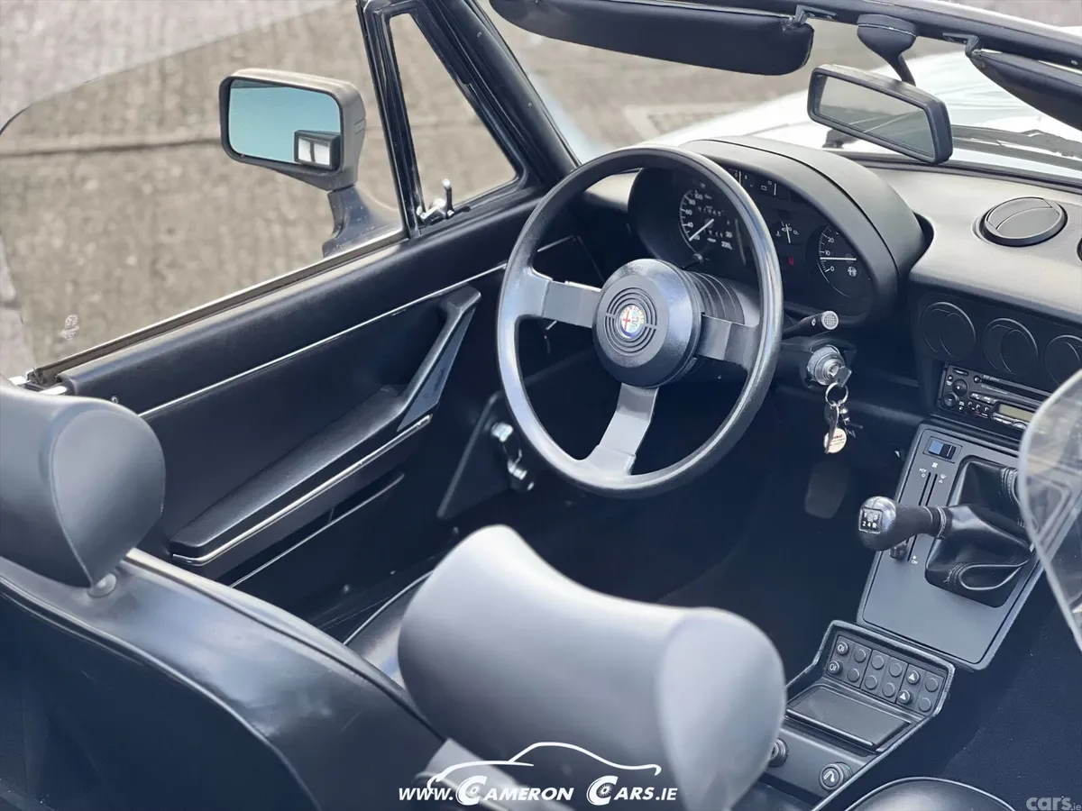 Alfa Romeo Spider Convertible, Petrol, 1989, White