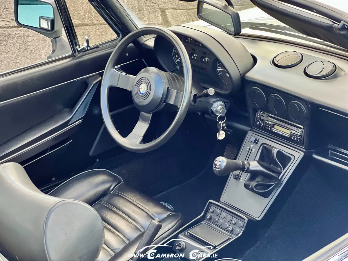 Alfa Romeo Spider Convertible, Petrol, 1989, White
