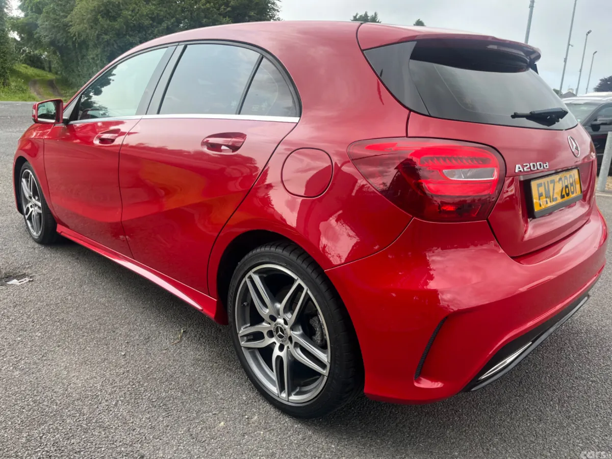 Mercedes-Benz 200 Hatchback, Diesel, 2018, Red